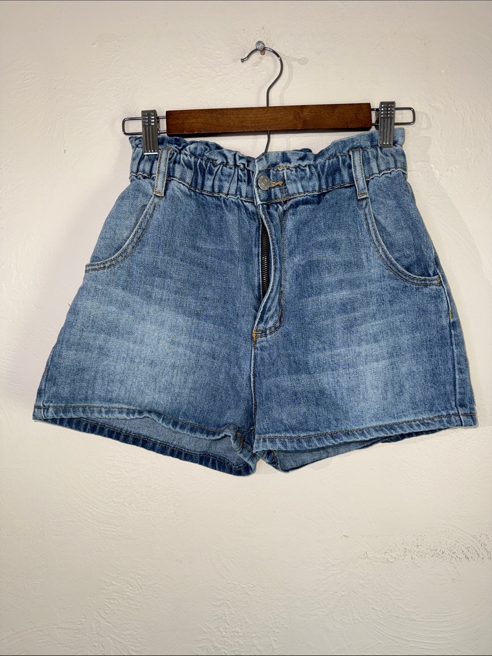BDG Urban Outfitters Pull-On Mom Denim Shorts High Rise S